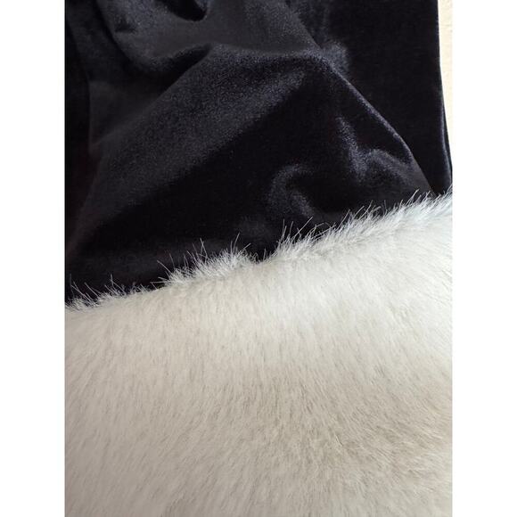 JC PENNY Black Velvet Strapless Mini Dress White Faux Fur Hem Size 5 NWT - Picture 4 of 5